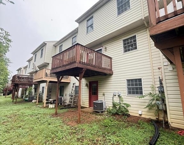328 Tudor Drive - Photo Thumbnail 11