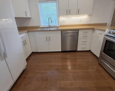 6486 Corbin Lane - Photo Thumbnail 4