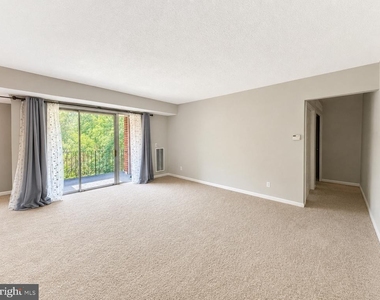 3830 Lyndhurst Drive - Photo Thumbnail 10