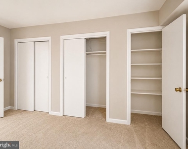 3830 Lyndhurst Drive - Photo Thumbnail 14