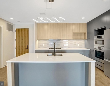 255 W Falls Station Boulevard - Photo Thumbnail 1
