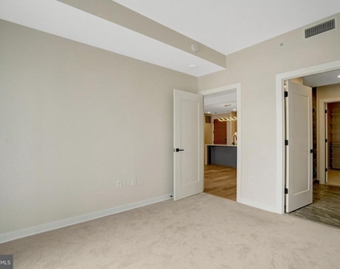 255 W Falls Station Boulevard - Photo Thumbnail 24