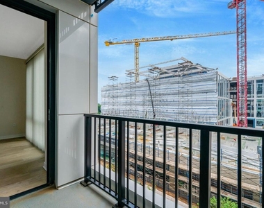 255 W Falls Station Boulevard - Photo Thumbnail 13
