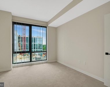 255 W Falls Station Boulevard - Photo Thumbnail 22