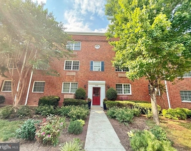 1616 W Abingdon Drive W - Photo Thumbnail 14