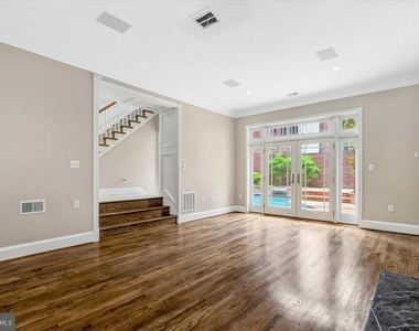 303 S Union Street - Photo Thumbnail 8