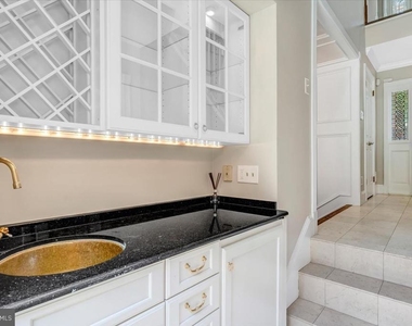 303 S Union Street - Photo Thumbnail 14