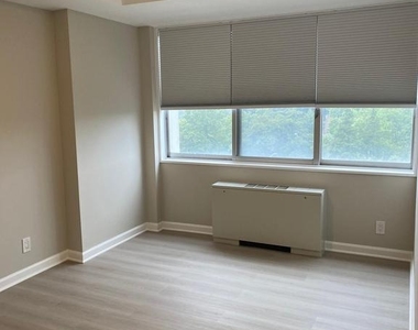 301 N Beauregard Street - Photo Thumbnail 21