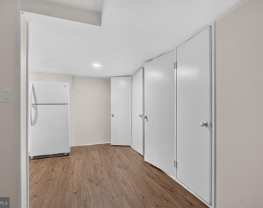 3919 N Chesterbrook Road - Photo Thumbnail 20