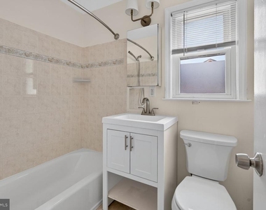 3919 N Chesterbrook Road - Photo Thumbnail 12