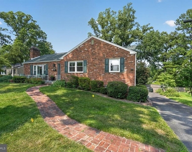 3919 N Chesterbrook Road - Photo Thumbnail 5