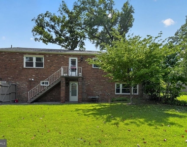 3919 N Chesterbrook Road - Photo Thumbnail 23