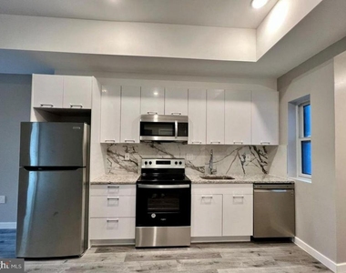 1621 Ridge Avenue - Photo Thumbnail 2