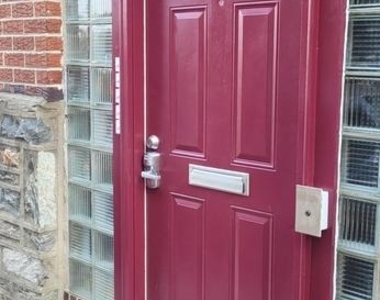 7712 Watson Street - Photo Thumbnail 2