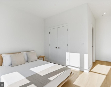 2406 Frankford Avenue - Photo Thumbnail 10