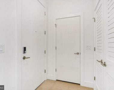2406 Frankford Avenue - Photo Thumbnail 18