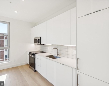 2406 Frankford Avenue - Photo Thumbnail 7