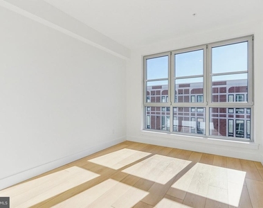 2406 Frankford Avenue - Photo Thumbnail 14