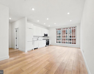 2406 Frankford Avenue - Photo Thumbnail 5