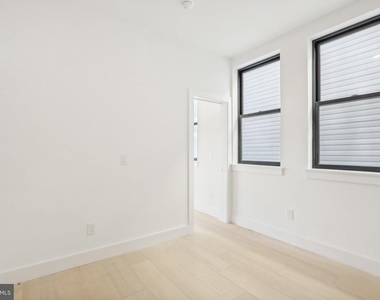 2406 Frankford Avenue - Photo Thumbnail 13