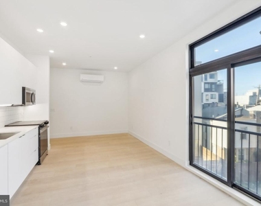 2406 Frankford Avenue - Photo Thumbnail 8