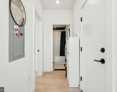 2525 Frankford Avenue - Photo Thumbnail 7