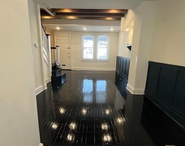 5852 Osage Avenue - Photo Thumbnail 6
