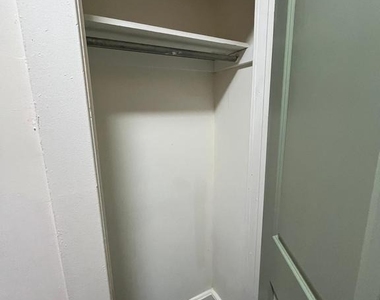 5852 Osage Avenue - Photo Thumbnail 22