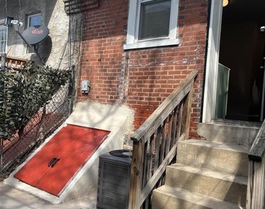 5852 Osage Avenue - Photo Thumbnail 13