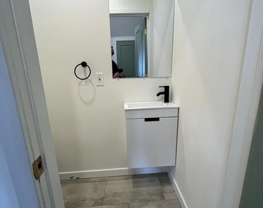 5852 Osage Avenue - Photo Thumbnail 18