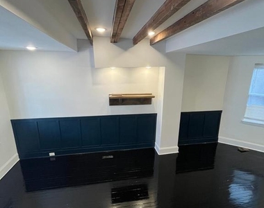 5852 Osage Avenue - Photo Thumbnail 9