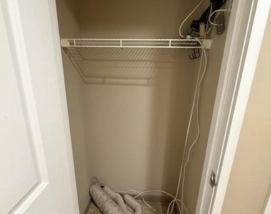 815 Arch Street - Photo Thumbnail 12