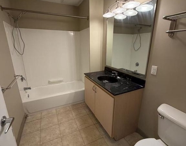 815 Arch Street - Photo Thumbnail 7