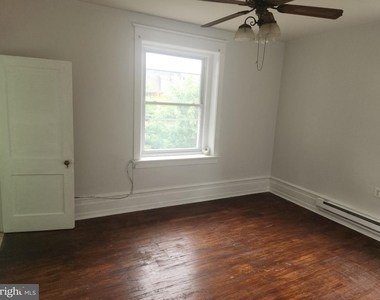 5029 Penn Street - Photo Thumbnail 4