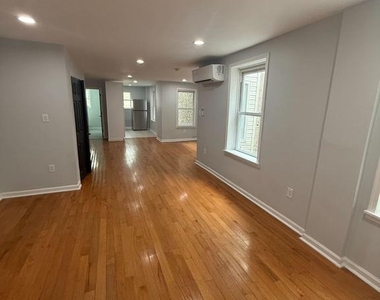 1734 W Girard Avenue - Photo Thumbnail 3