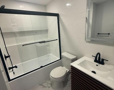 1734 W Girard Avenue - Photo Thumbnail 4