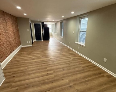 1714 W Girard Avenue - Photo Thumbnail 2