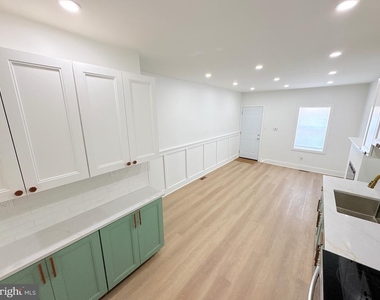 2619 Titan Street - Photo Thumbnail 7