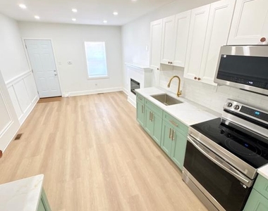 2619 Titan Street - Photo Thumbnail 5