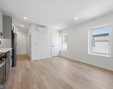 627 N 16th Street - Photo Thumbnail 3