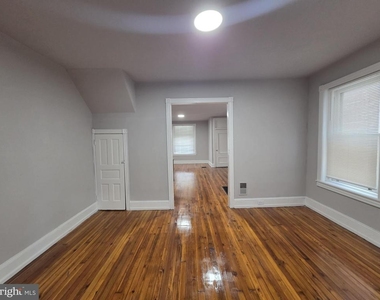 5109 Knox Street - Photo Thumbnail 6