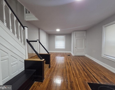 5109 Knox Street - Photo Thumbnail 4