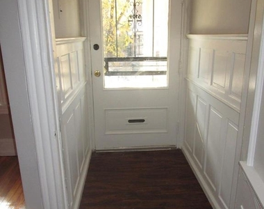 5109 Knox Street - Photo Thumbnail 3