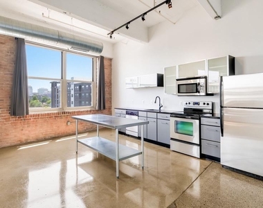 444 N 4th Street - Photo Thumbnail 2