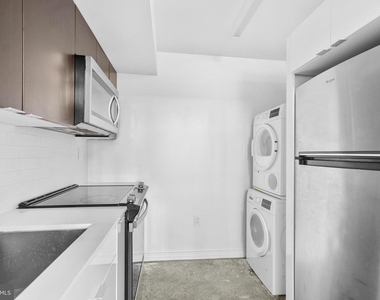 455-459 N 5th Street - Photo Thumbnail 6
