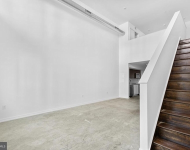455-459 N 5th Street - Photo Thumbnail 2