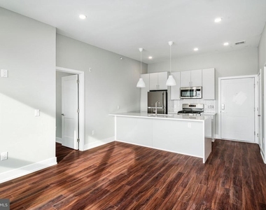 1527 Ridge Avenue - Photo Thumbnail 6