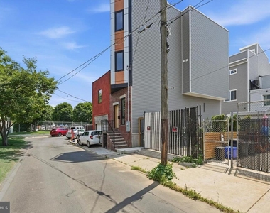 2440 E Harold Street - Photo Thumbnail 15