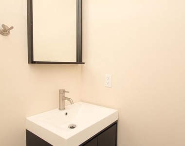 1218 S 8th Street - Photo Thumbnail 14