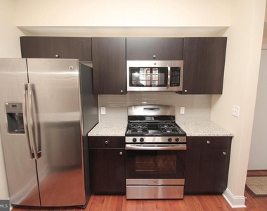 1218 S 8th Street - Photo Thumbnail 3